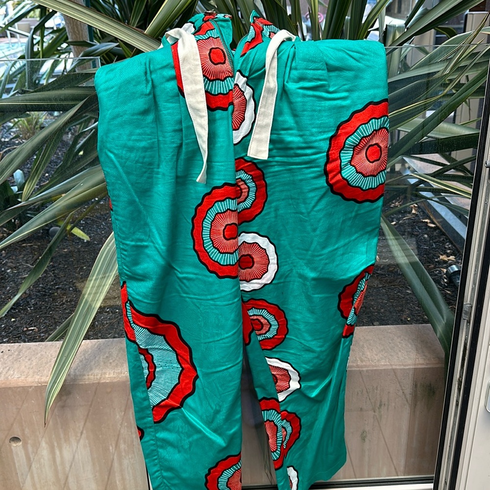 Atelier Beaurepaire Pants. Size 36. Gorgeous green and red pattern.